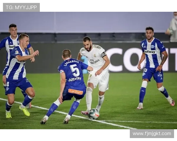 贝林厄姆传射建功维尼修斯梅开二度皇马五球大胜阿拉维斯 贝林厄姆传射建功维尼修斯梅开二度皇马五球大胜阿拉维斯