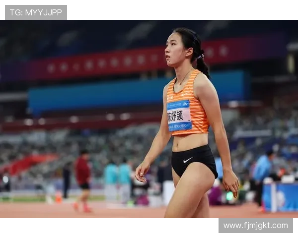 全运会田径女子百米决赛激烈角逐全面呈现速度巅峰精彩瞬间画面